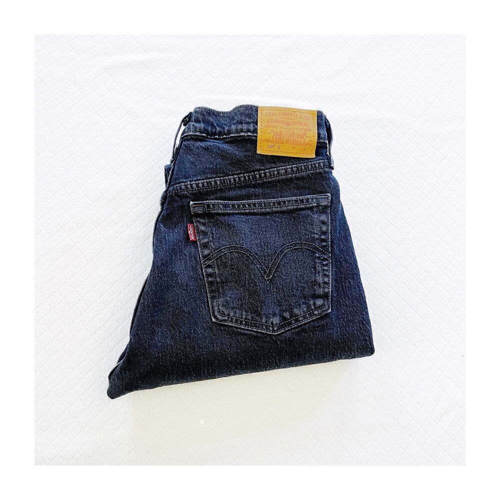 Levis 501 Short Black Button Fly Denim Jeans SZ W30 x L28